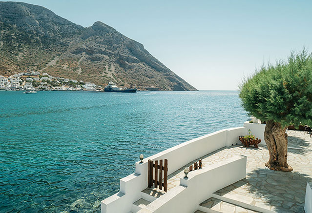 Stay in Sifnos with view at the sea and Kamares