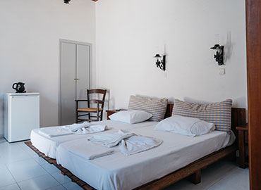 Double rooms at Kamares Sifnos